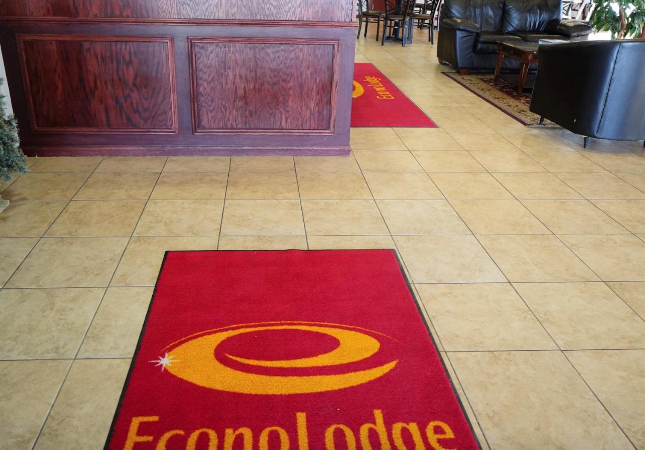 Econo Lodge Inn & Suites Карни Экстерьер фото