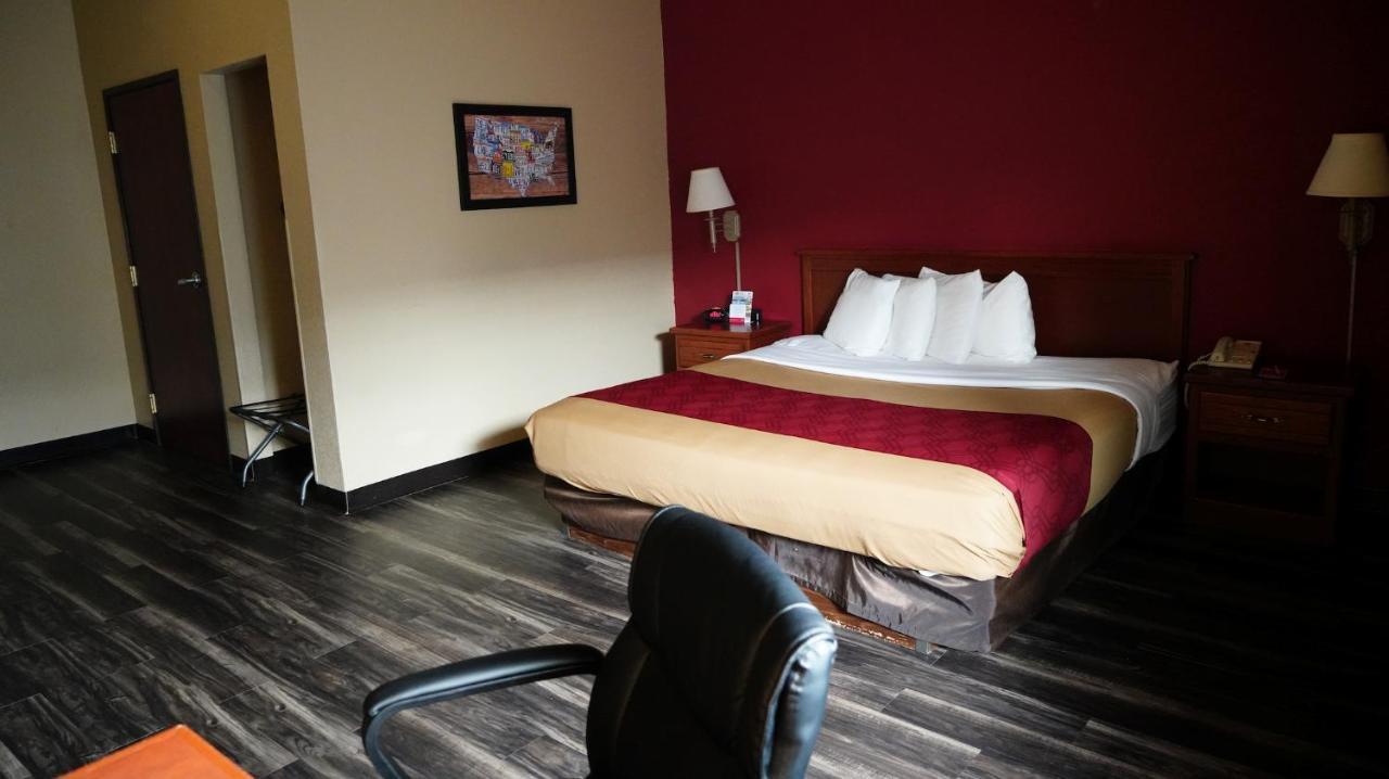 Econo Lodge Inn & Suites Карни Экстерьер фото