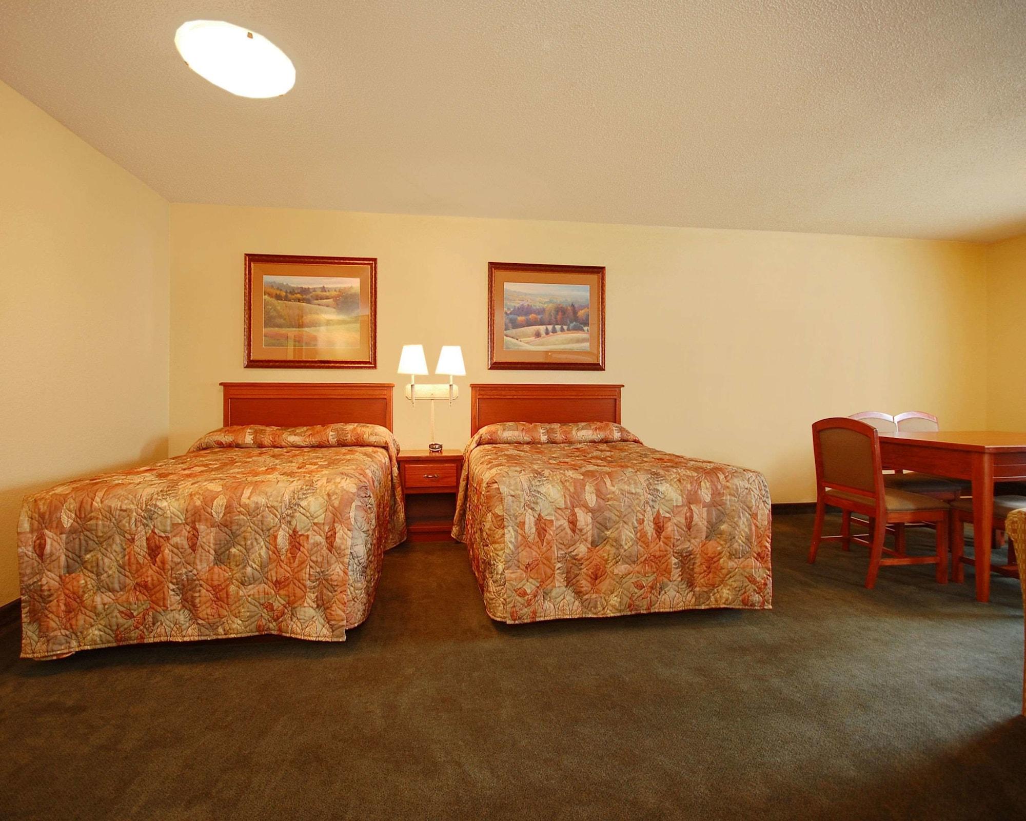 Econo Lodge Inn & Suites Карни Экстерьер фото